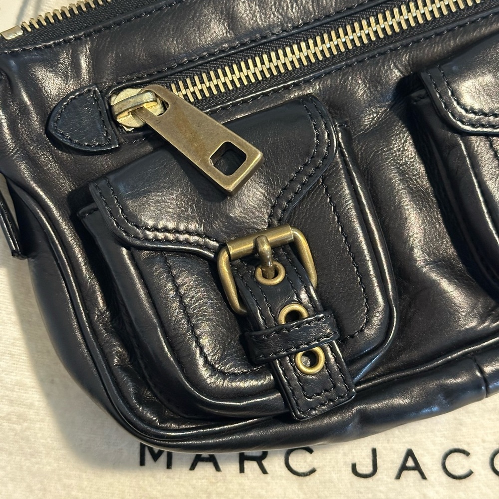 Marc Jacobs Black Leather shoulder Bag